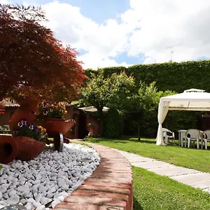 Bed and breakfast Oasi ***